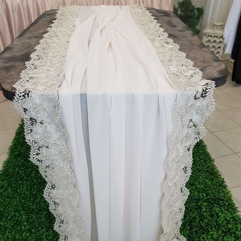 Blush Chiffon with Lace Edge Runner