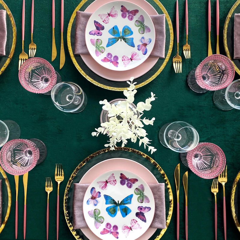 90"x156" - Green Rectangular Velvet Tablecloth
