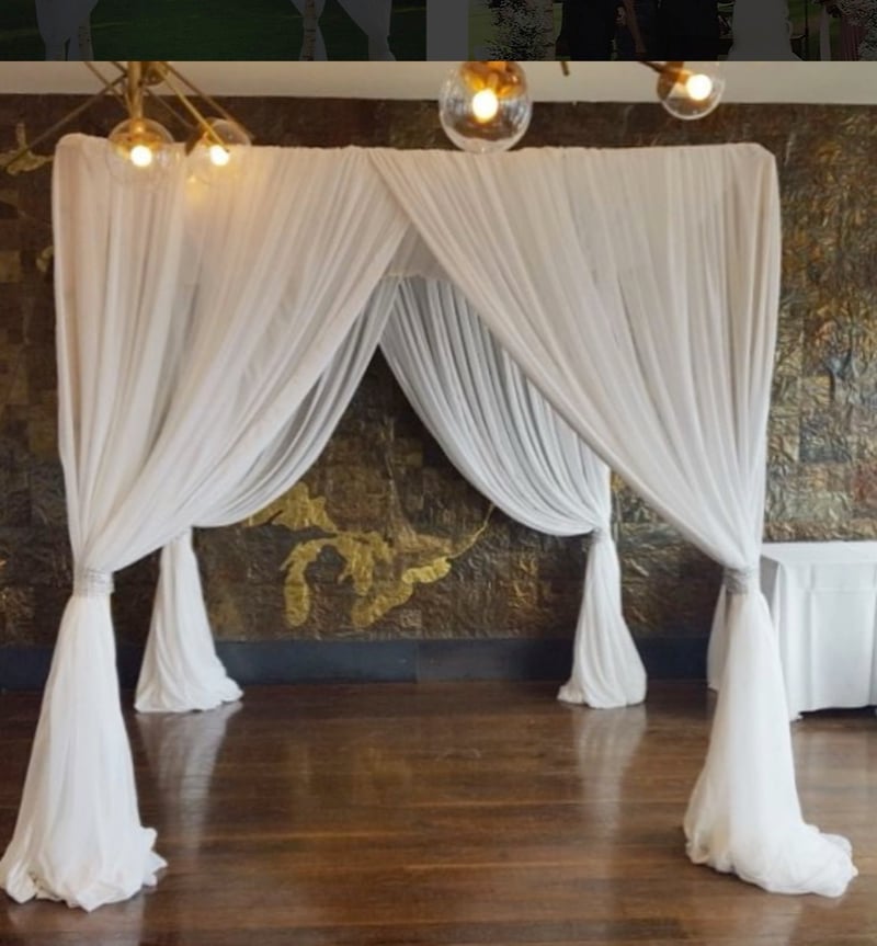 Fully Draped Chuppah with Canopy, Draping and Setup