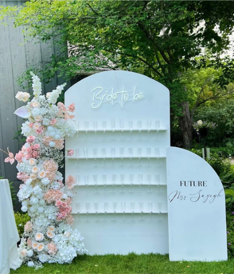 Champagne Wall - White