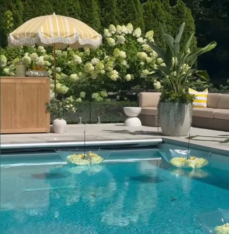 Yellow Stripe Fringe Umbrella