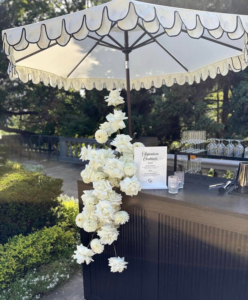 White Double Scallop Umbrella