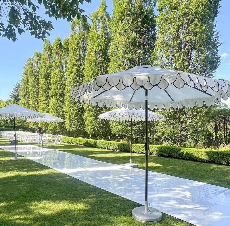 White Double Scallop Umbrella