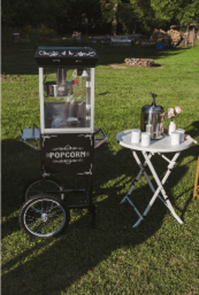 Live Popcorn Stand