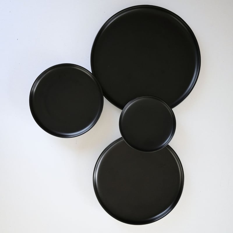 Black High Rim Matte Dinnerware Set